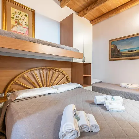 Ammentos Rooms - City Centre Apartment
